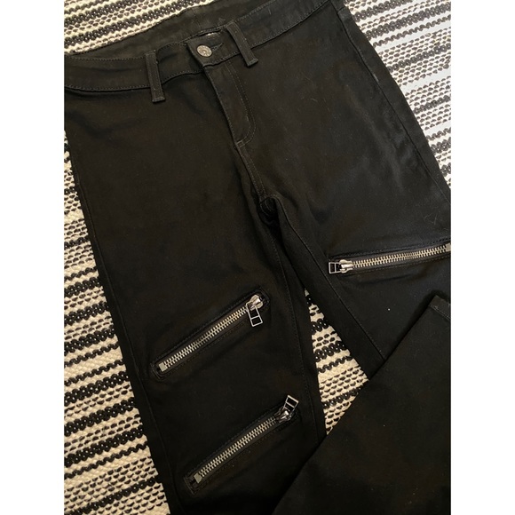 LF Zip Detail Carmar Skinny Jeans - Picture 2 of 6
